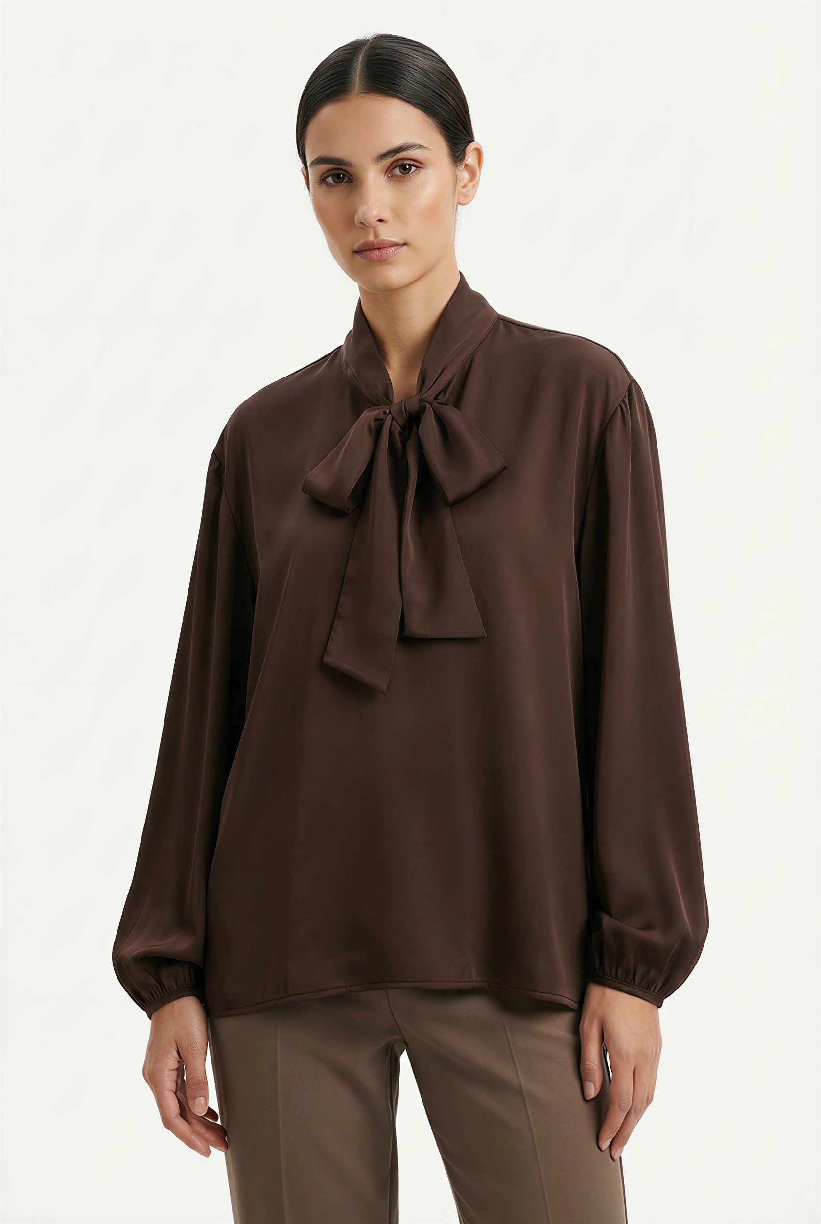 Blusa Satin con Fiocco al Collo