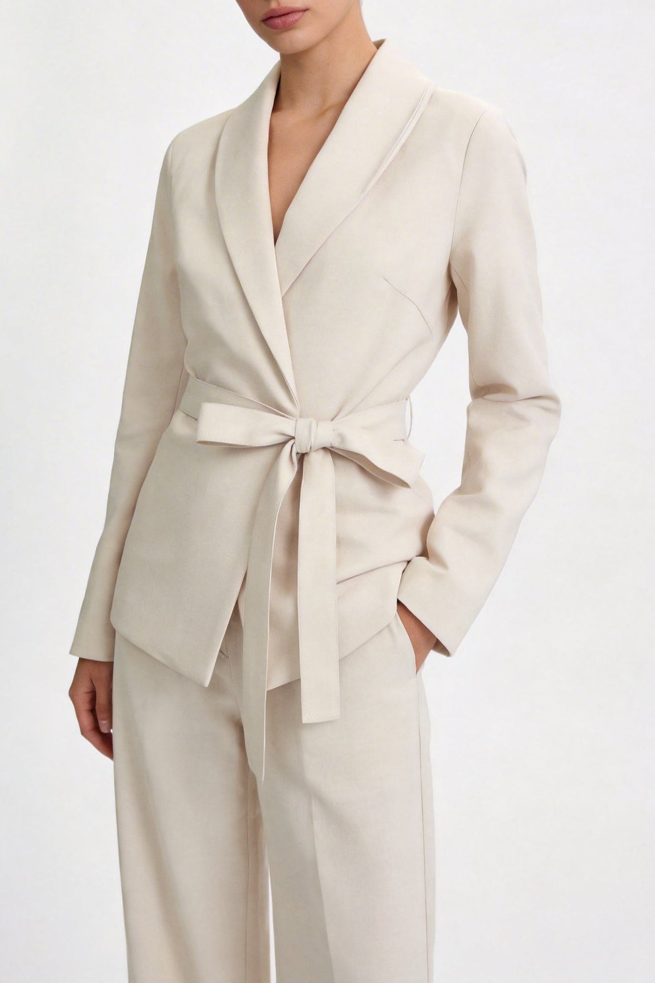 Jacket with bow closure