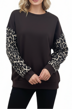 ANIMAL PRINT SLEEVE SWEATSHIRT
