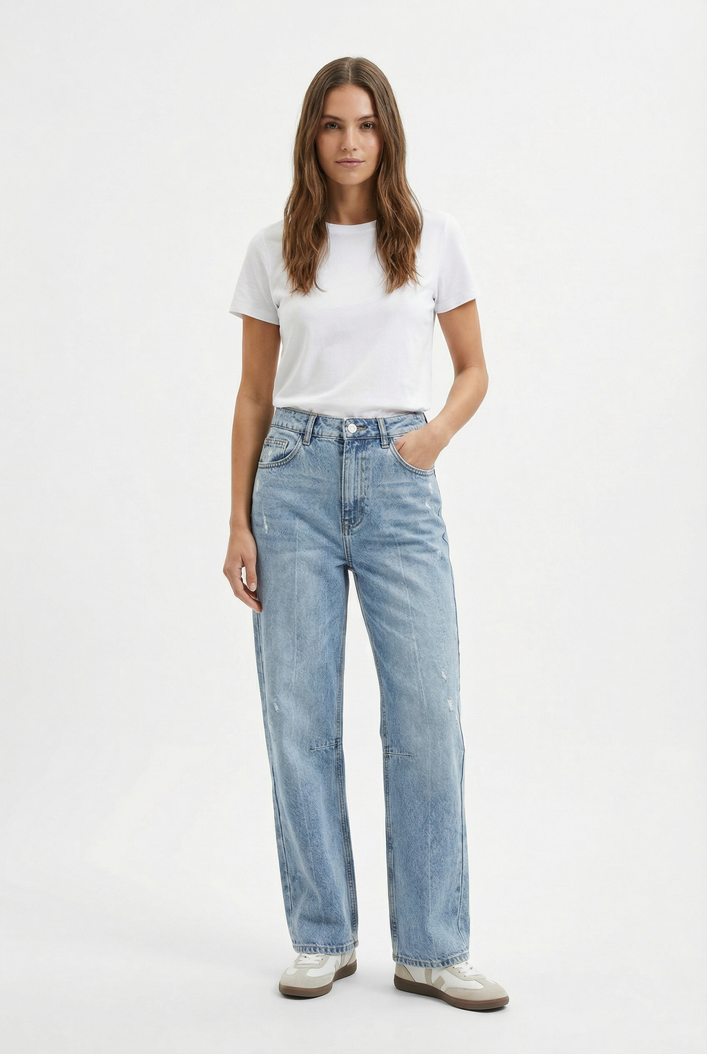 Relaxed ankle jeans