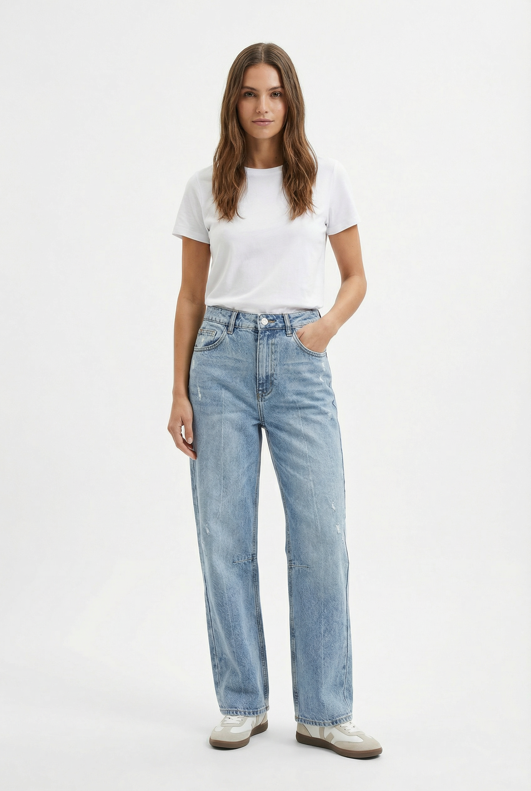 Relaxed ankle jeans