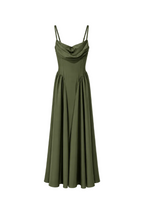 Abito Lungo Elegante Drappeggiato con Corsetto