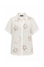 Camicia a Maniche Corte con Ricami Floreali