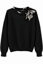 Maglione Girocollo Grigio con Foulard Paisley Integrato