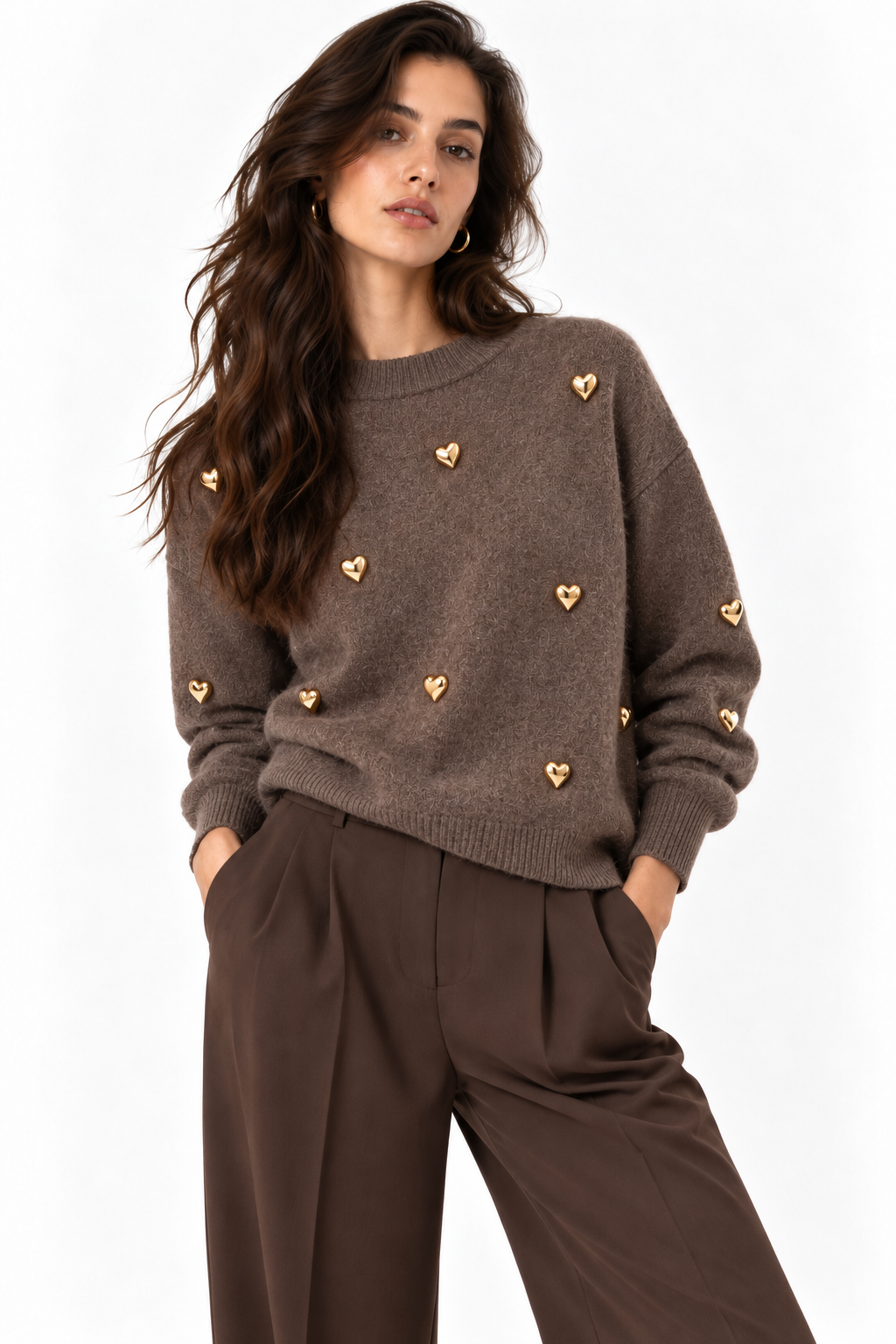 Maglione Girocollo con Cuori Dorati Applicati Marrone